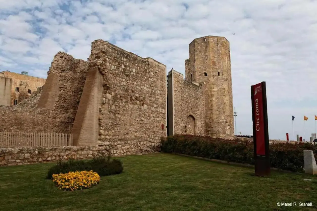 Roman Tarraco Experience. Plaza De La Font Tarragona Apartman